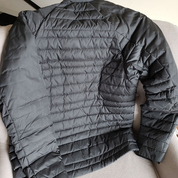 Theory Ultra Light Down Jacket - Picture 5 of 6